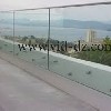 GVS: main courante en inox poli miroirs plus verre 10mm trempe fixer sur le cote avec les speider